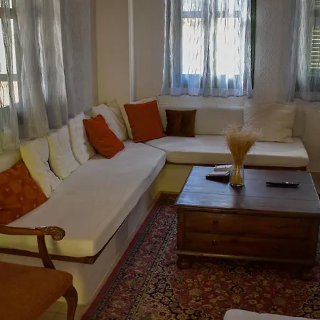 Aparthotel Muntenia And Kalavryta