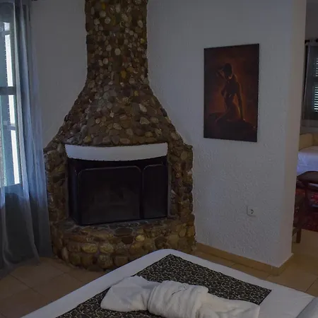 Muntenia And Hotel apartamentowy Kalawrita